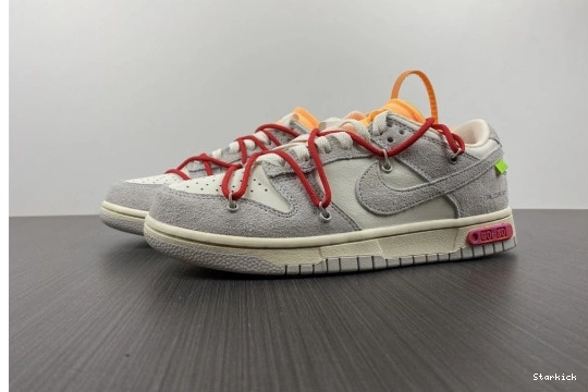 DJ0950-103 Dunk Low Lot Nike O-W 40 0930